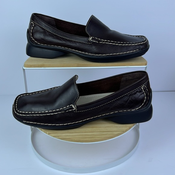 Anne Klein Leather Flats - Picture 2 of 10